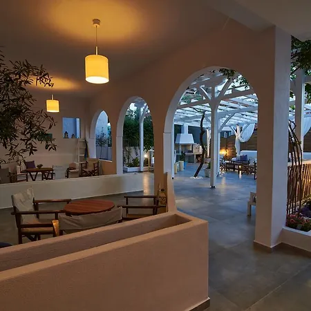 Maria Apartahotel
