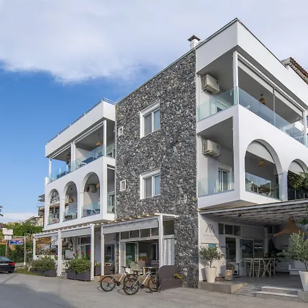 Maria Aparthotel