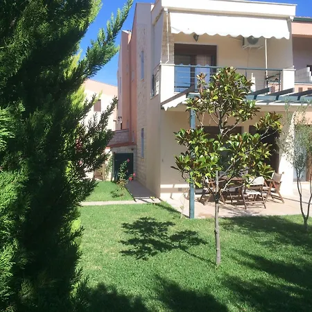 Maria Aparthotel 3*